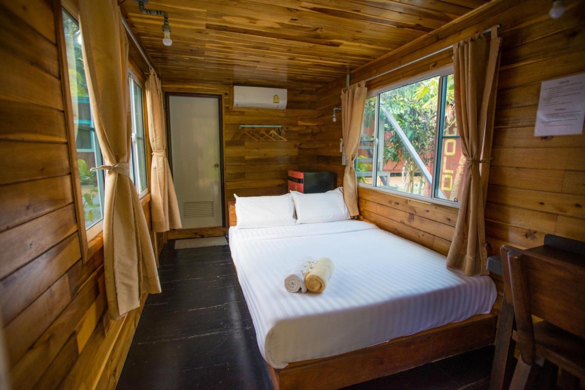 The Camper Lodge Khao Sok Ban Bang Bon Екстер'єр фото