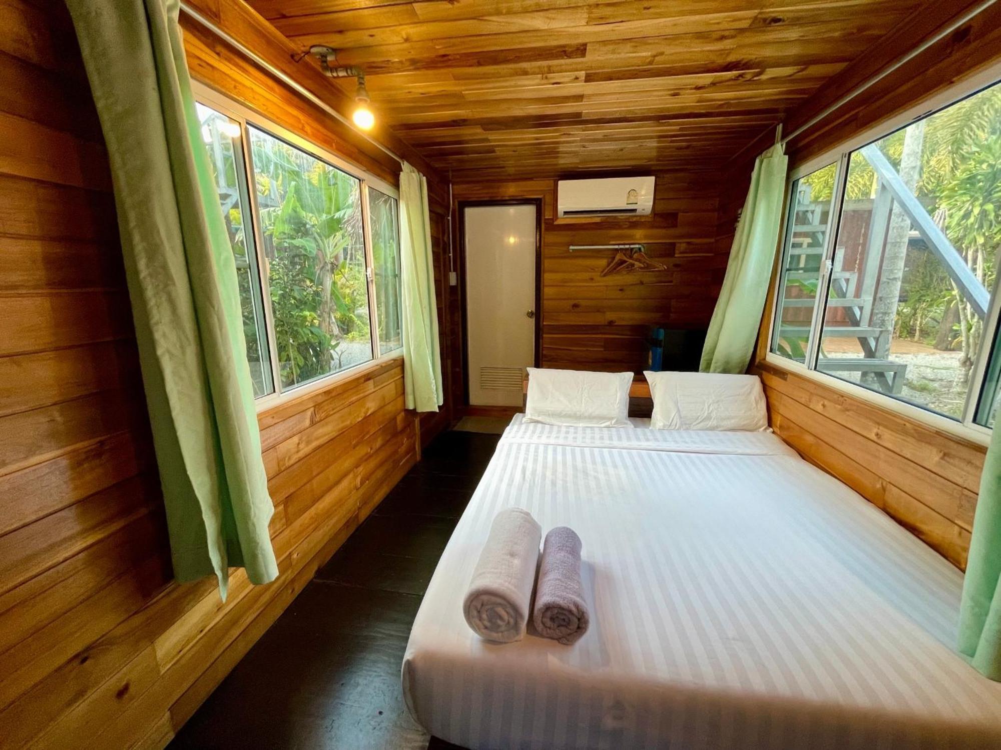 The Camper Lodge Khao Sok Ban Bang Bon Екстер'єр фото