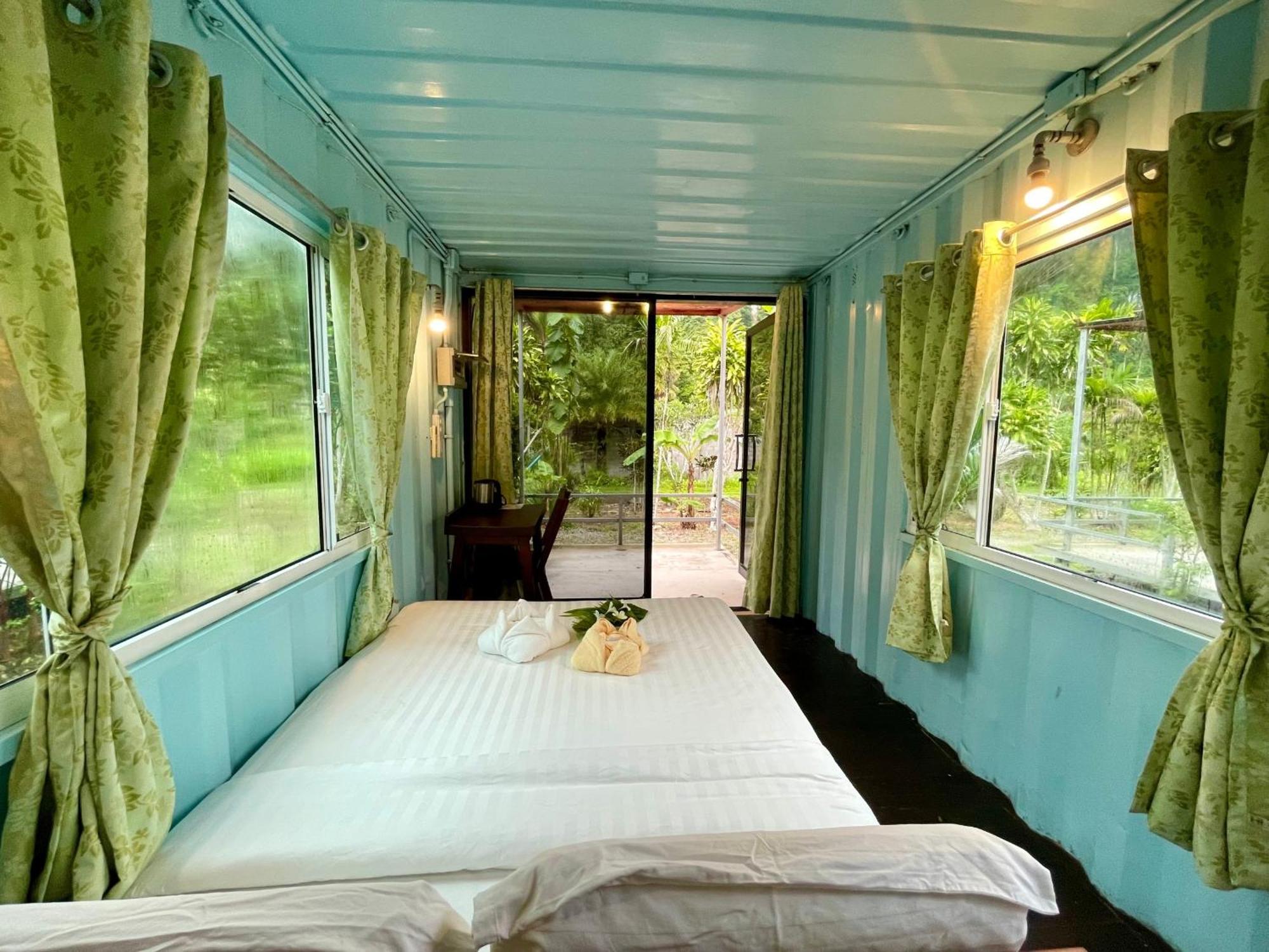 The Camper Lodge Khao Sok Ban Bang Bon Екстер'єр фото